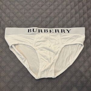 New Men’s White Burberry Briefs. Size Large.